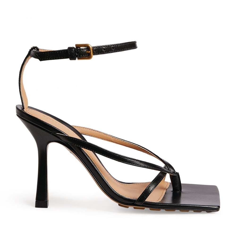 🛑SOLD 🛑 Bottega Veneta Strap Sandal in Nero 38